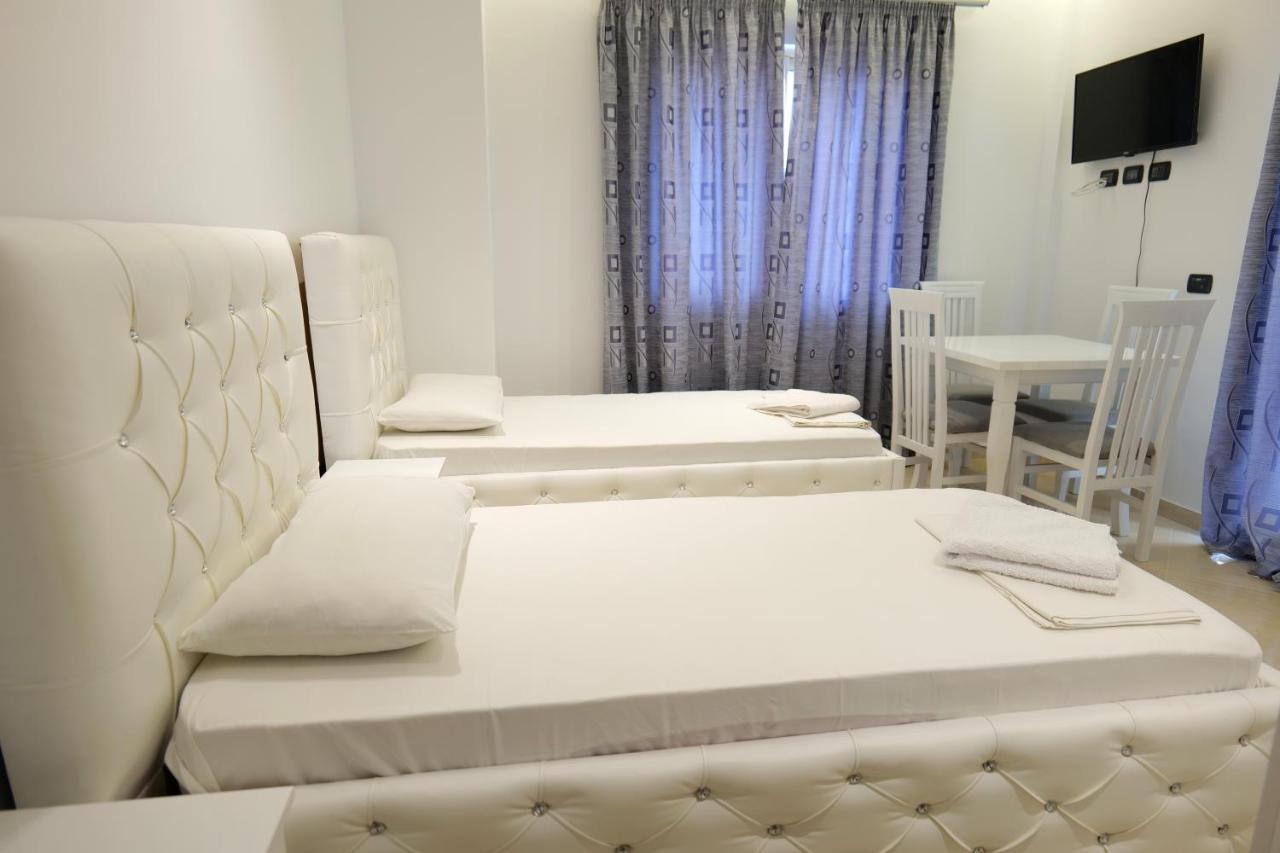 Hotel Dior ซารานเดอ ภายนอก รูปภาพ